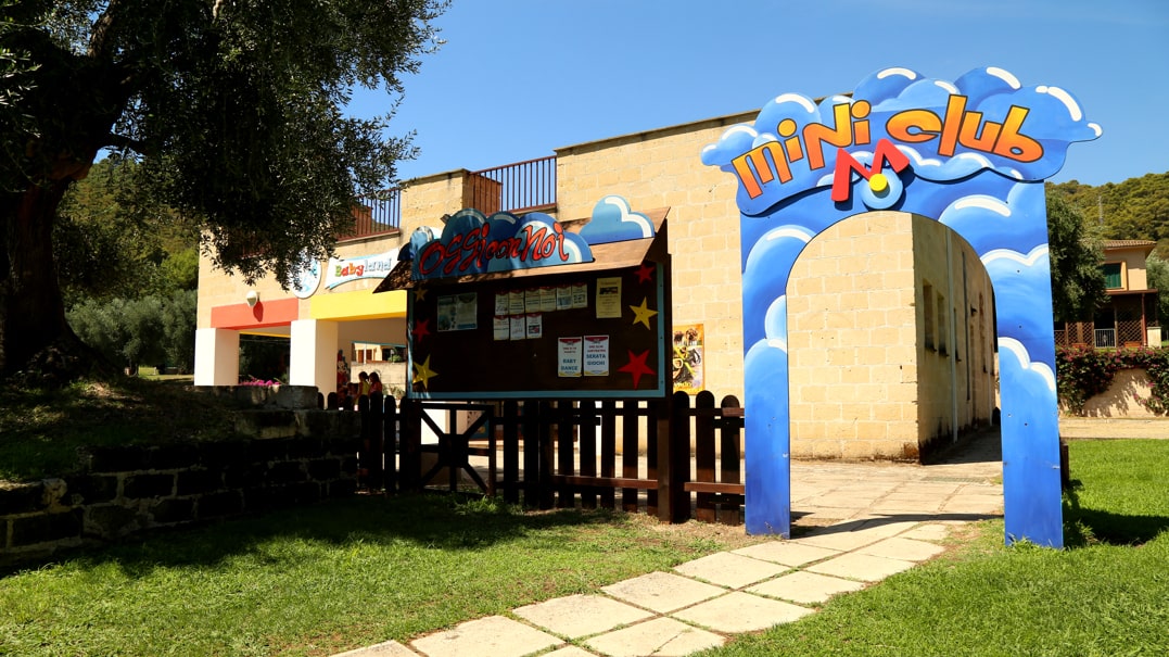ingresso del parco giochi per bambini a Pugnochiuso