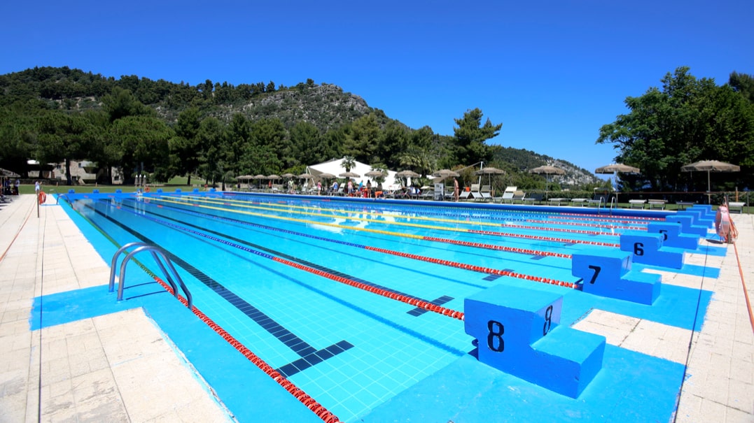 piscina olimpionica del resort di Pugnochiuso