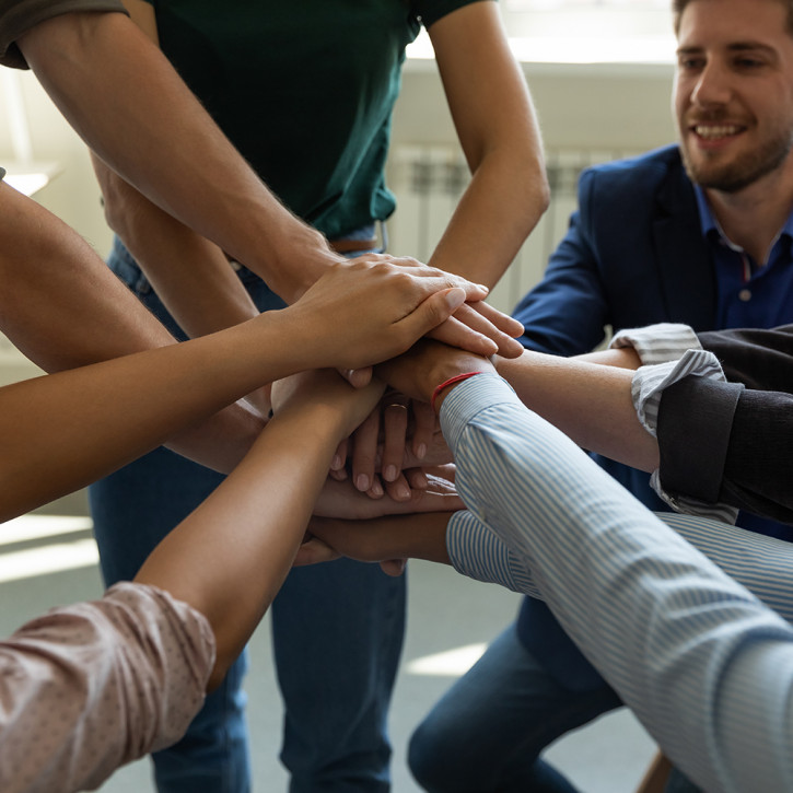 team building a pugnochiuso